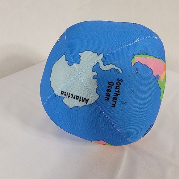 Earth Small Round Globe Plush 6 Inches Brand Unknown - Picture 5 of 6
